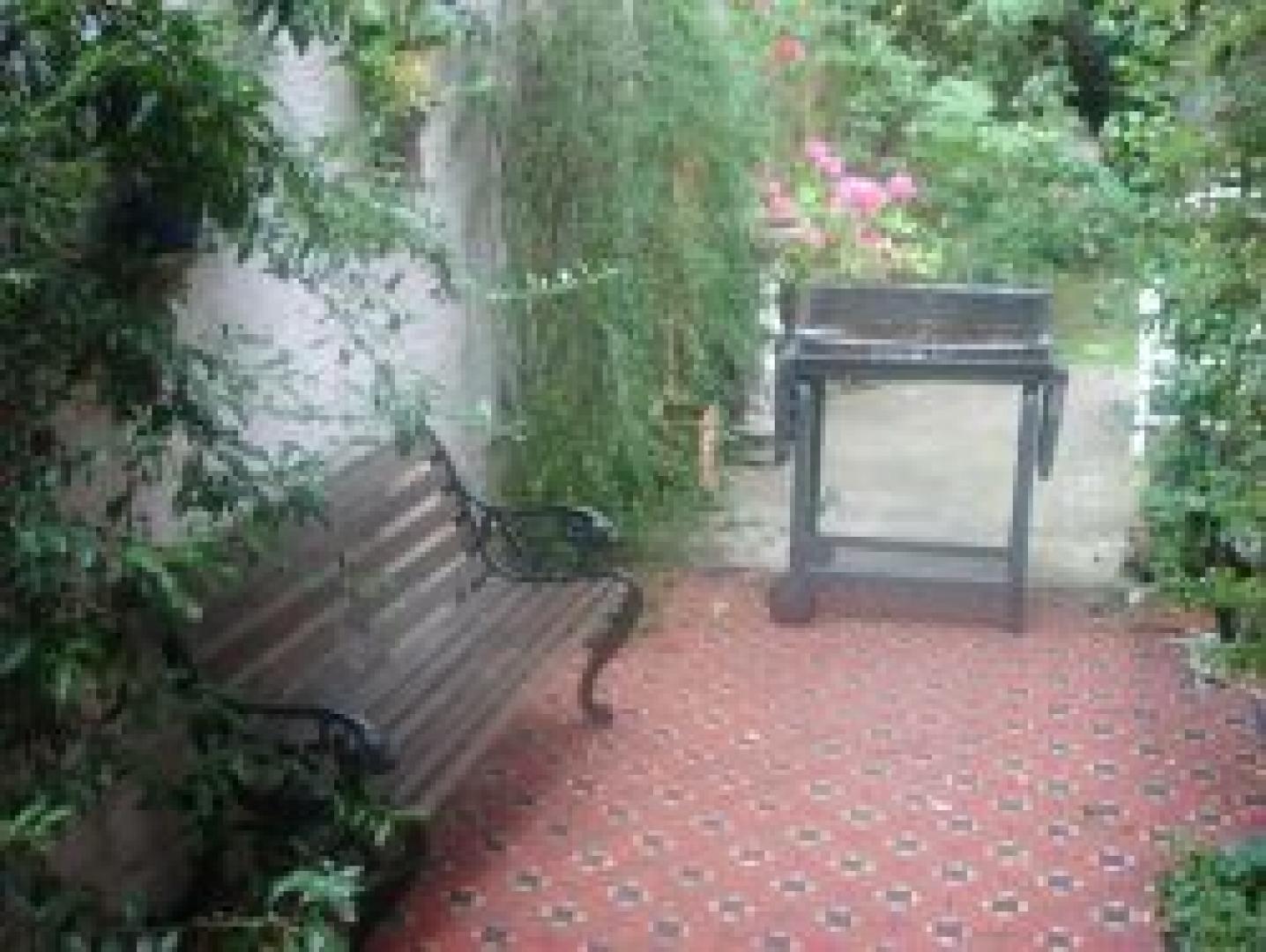 			2 Bedroom, 1 bath, 1 reception Flat			 Keyes Road, KILBURN/BRONDESBURY